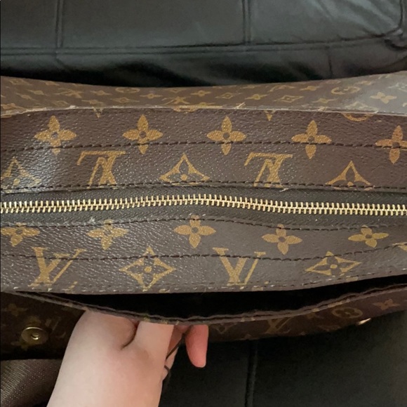 Louis Vuitton messenger Bag - Picture 8 of 9